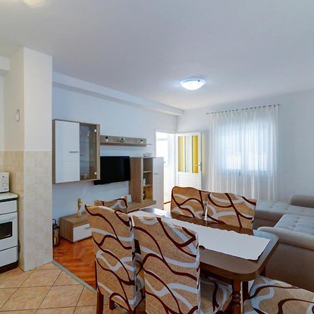 סנג' Apartment Marta מראה חיצוני תמונה