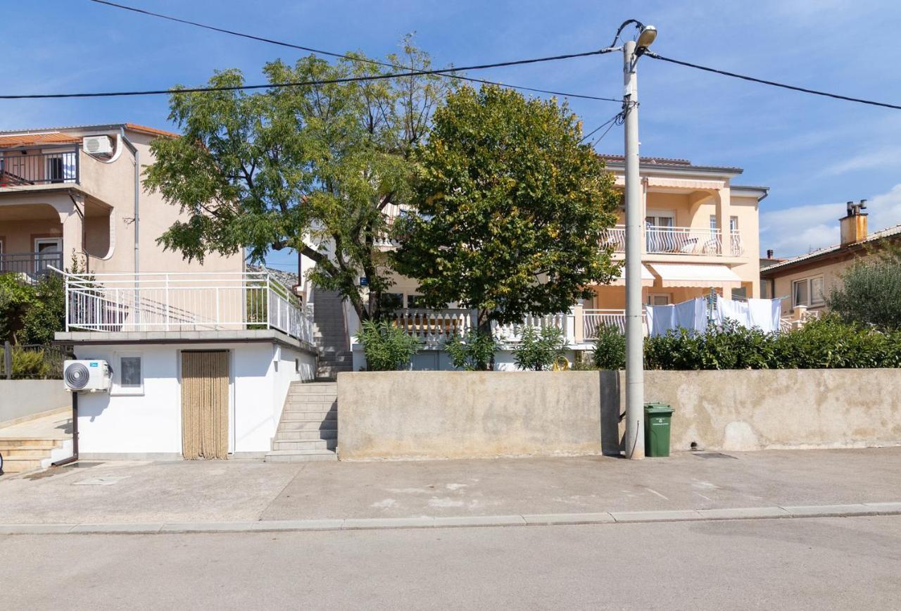 סנג' Apartment Marta מראה חיצוני תמונה