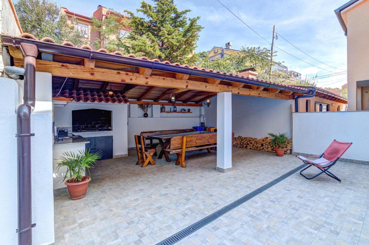 סנג' Apartment Marta מראה חיצוני תמונה